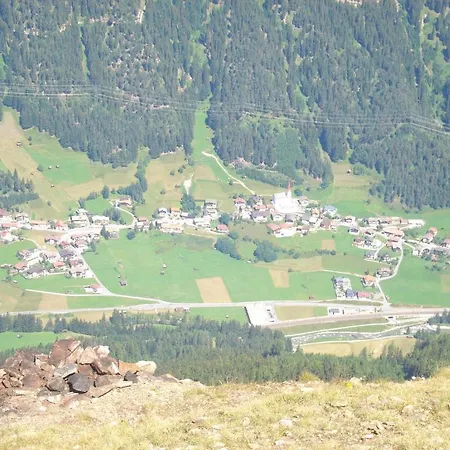 Apartment Landhaus Falch Sankt Anton am Arlberg