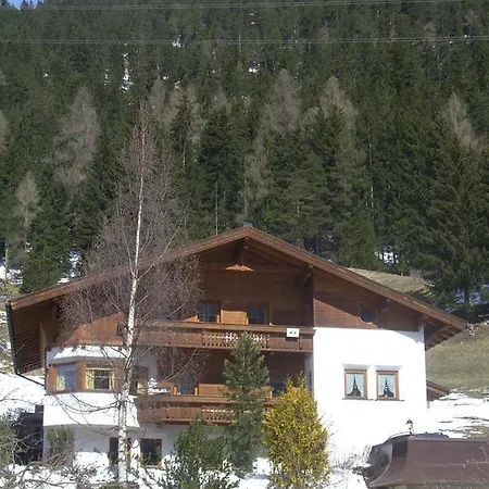 Landhaus Falch Apartment Sankt Anton am Arlberg